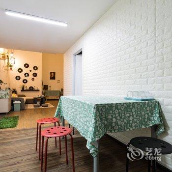 武汉奔雷手文泰来公寓(胜利街北京路分店)酒店提供图片