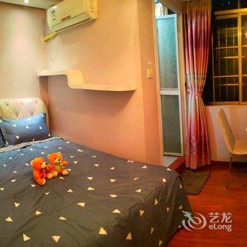 广州C.C度假别墅(路内咪表P分店)酒店提供图片