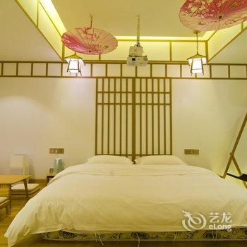 武汉曼夏情侣主题艺术酒店酒店提供图片