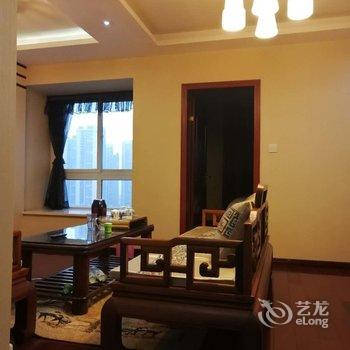 重庆凤窠—重庆工商大学交通大学+3号轨+国风公寓(回龙路分店)酒店提供图片