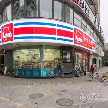 成都德艺双馨公寓(西三段辅路分店)酒店提供图片