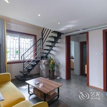 重庆李秋LL公寓(金沙正街分店)酒店提供图片