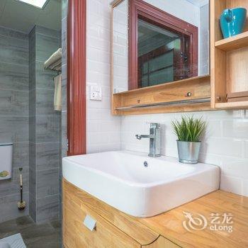 重庆李秋LL公寓(金沙正街分店)酒店提供图片