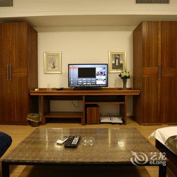 青岛枫叶酒店式公寓(石油大学吾悦广场店)酒店提供图片