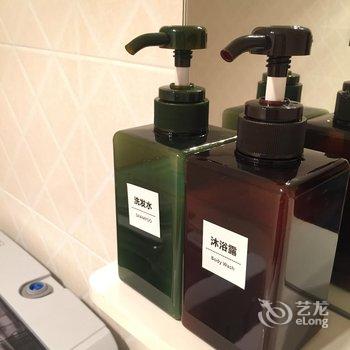 重庆卷耳江景酒店公寓日月光店酒店提供图片