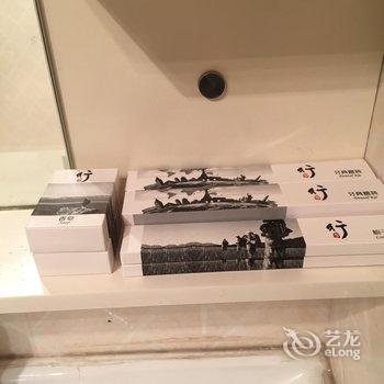 重庆卷耳江景酒店公寓日月光店酒店提供图片
