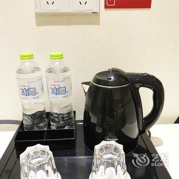 胶州喆悦连锁酒店(佳乐家梧州路店)酒店提供图片