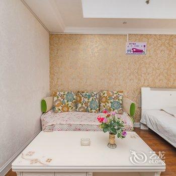 泰安桔子酒店公寓万达广场店酒店提供图片