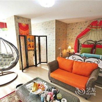 成都红堡特色主题公寓酒店提供图片