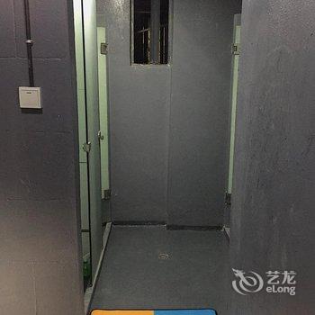 重庆关一零的青旅酒店提供图片