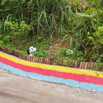 雅安碧峰人家熊猫主题客栈酒店提供图片