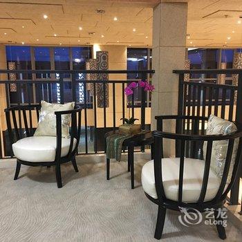 乌兰茶卡云鹏阳光假日酒店酒店提供图片