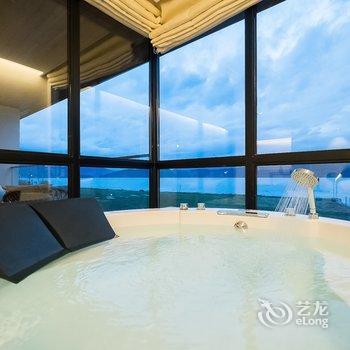 泸沽湖六阅·普若瓦蓝酒店提供图片