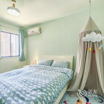 重庆一米阳光浪漫江景房普通公寓酒店提供图片