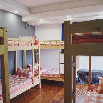 重庆关一零的青旅酒店提供图片
