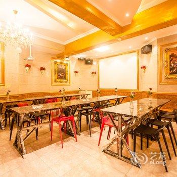 成都温江巴洛克独栋别墅(分店)酒店提供图片