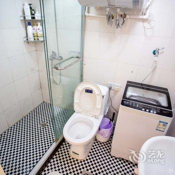 上海上海CC大魔王的家客栈(南京西路店)酒店提供图片