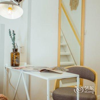 上海上海CC大魔王的家客栈(南京西路店)酒店提供图片