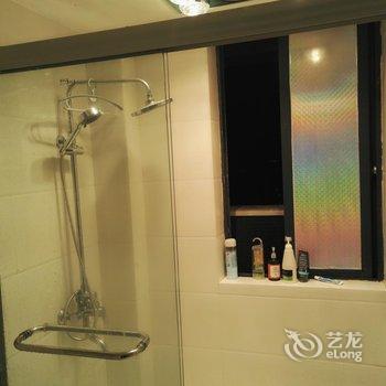 宁波罗蒙环球城豪华型公寓酒店提供图片