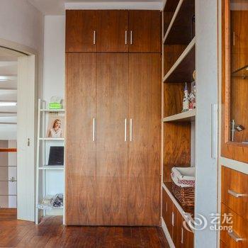 上海上海Paires-友舍复式(斜土路店)酒店提供图片