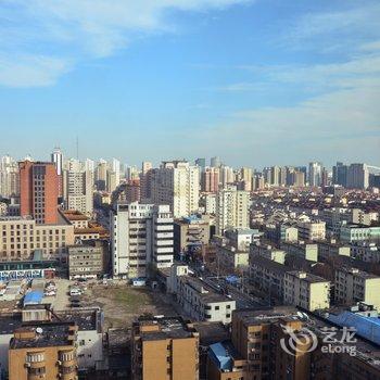 上海上海Paires-友舍复式(斜土路店)酒店提供图片