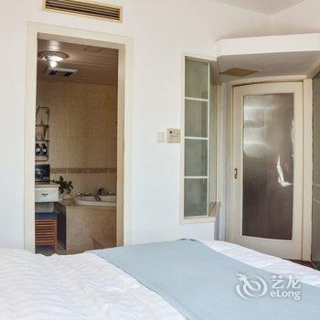 上海上海Paires-友舍复式(斜土路店)酒店提供图片