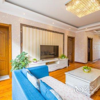 营口精装三室家庭日租房普通公寓酒店提供图片