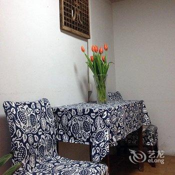 阆中何家院家庭客栈酒店提供图片