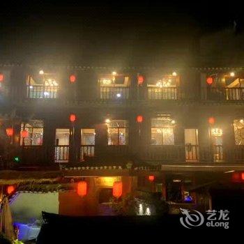 凤凰秋夜山居(原听涛山庄客栈)酒店提供图片