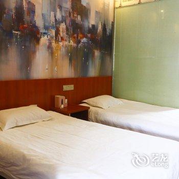 阜南埃菲尔主题宾馆酒店提供图片