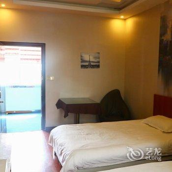 阜南埃菲尔主题宾馆酒店提供图片