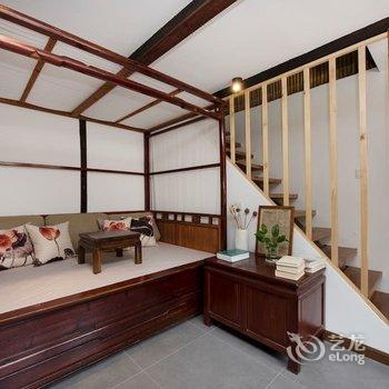 上海我们·1984(乐园附近的创意民宿)复式酒店提供图片