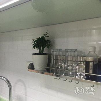 上海龙猫大师的家复式酒店提供图片