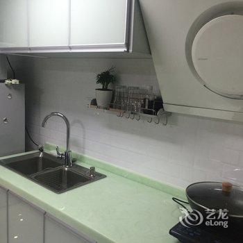 上海龙猫大师的家复式酒店提供图片