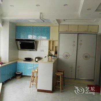 日照听海家庭式公寓(淄博路隧道店)酒店提供图片