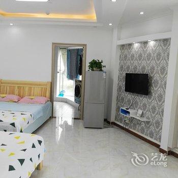 日照听海家庭式公寓(淄博路隧道店)酒店提供图片
