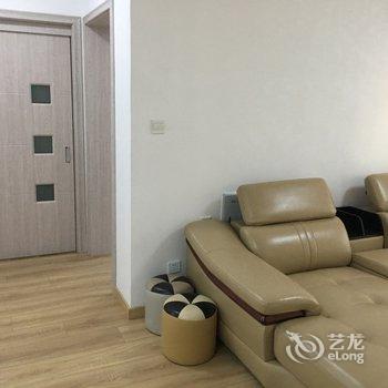 上海陈家镇东滩苹果花园公寓(裕展路店)酒店提供图片