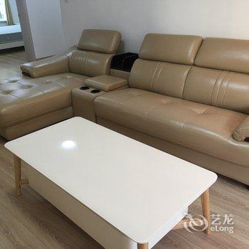 上海陈家镇东滩苹果花园公寓(裕展路店)酒店提供图片