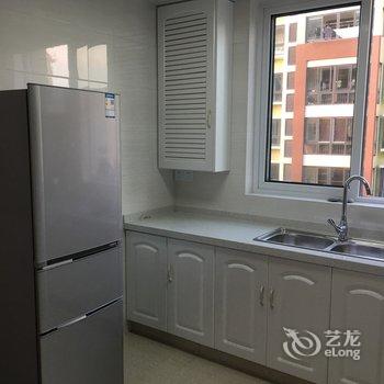 上海陈家镇东滩苹果花园公寓(裕展路店)酒店提供图片