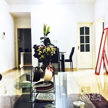 上海摩登家庭普通公寓酒店提供图片