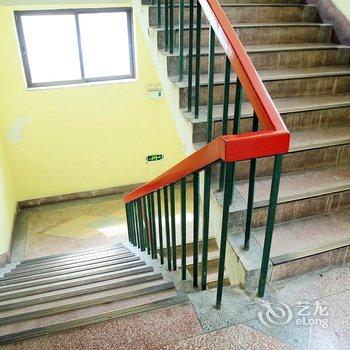 扬州金狮100超市化连锁宾馆酒店提供图片