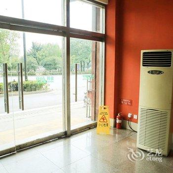 扬州金狮100超市化连锁宾馆酒店提供图片
