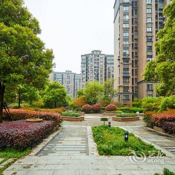 上海虹桥众和一家人联排别墅(龙联路分店)酒店提供图片