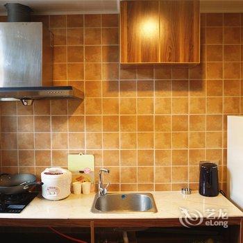 上海我住隔壁我姓王普通公寓(政立路分店)酒店提供图片