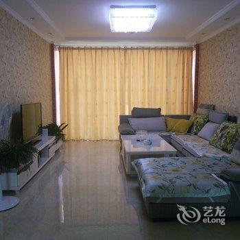 张掖秋天的胡杨林普通公寓酒店提供图片