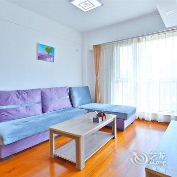 青岛深蓝皇冠复式度假公寓酒店提供图片