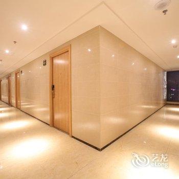 Q+优笔艺术主题公寓(广州番禺万达店)酒店提供图片