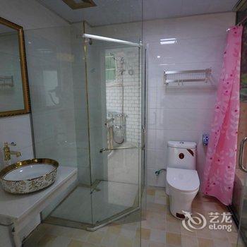 凤凰520江边楼酒店提供图片
