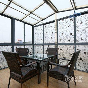 扬州米开朗基罗特色民宿(地官弟街分店)酒店提供图片