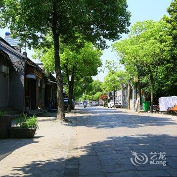 扬州米开朗基罗特色民宿(地官弟街分店)酒店提供图片